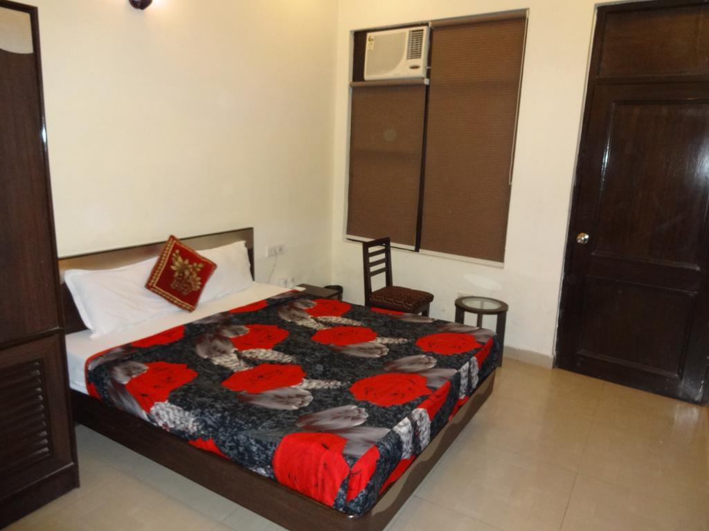 Hotel Darbar View Amritsar Buitenkant foto
