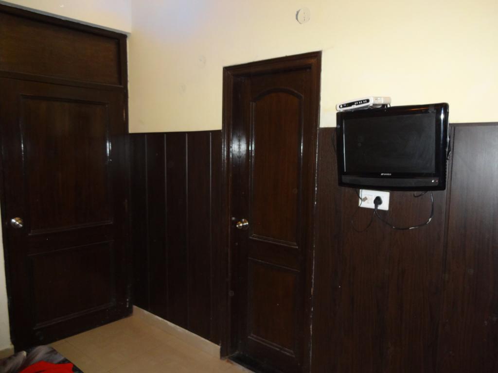 Hotel Darbar View Amritsar Kamer foto